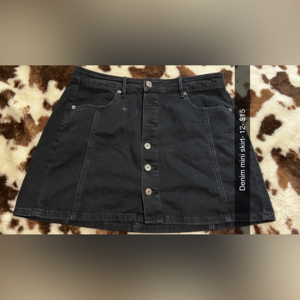 Black denim mini skirt